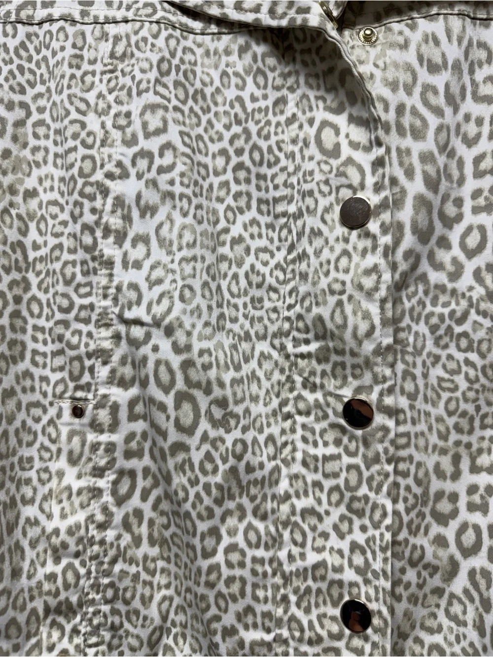 Chico’s Luxe Twill Utility Jacket Leopard Print Zip/Snap Front Jacket